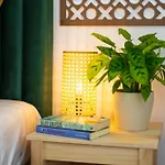 Apartament House *